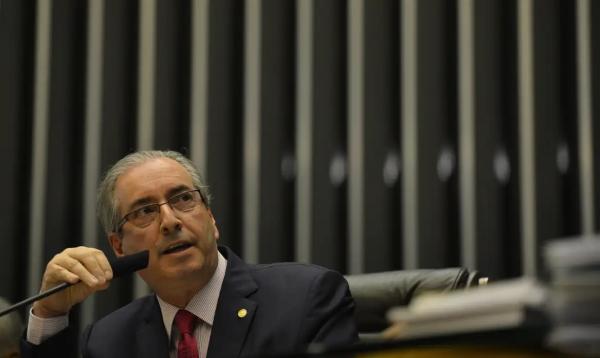 Eduardo Cunha: empréstimo de Lula é ‘agiotagem oficial’