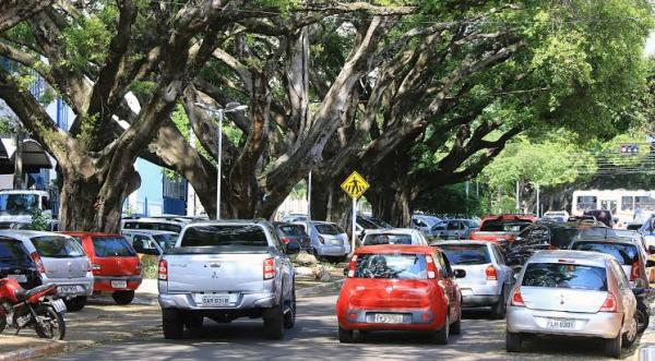 Sancionado projeto que converte em advertência infrações de trânsito leves e médias