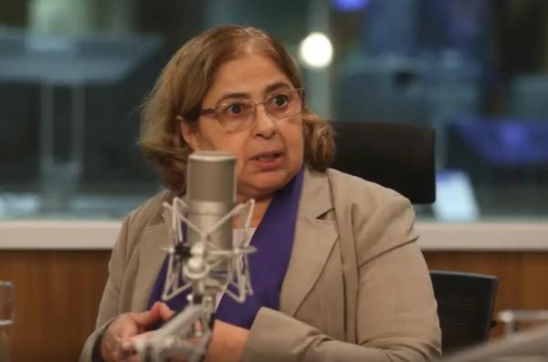 Troca de ministra frustra PSD e blinda a demitida