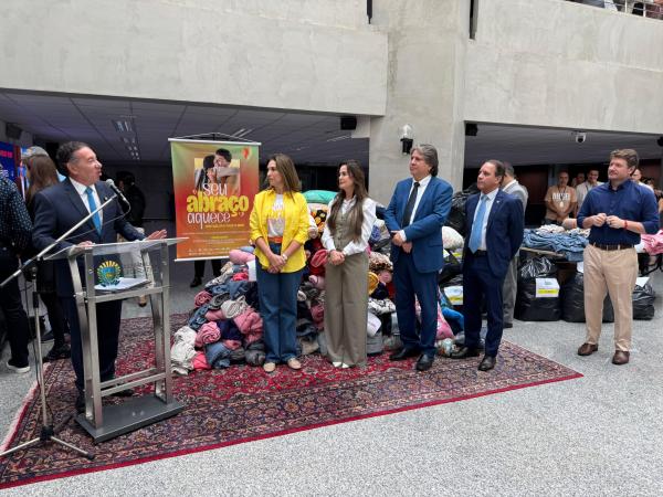 Gerson destaca compromisso com a solidariedade do “Seu Abraço Aquece”