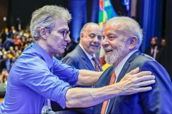 Romeu Zema usa meme de bebê reborn para ironizar Lula