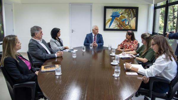 Presidente do TCE-MS reforça apoio à Caminhada “Todos por Elas”
