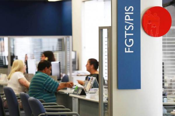 Pagamento do abono do PIS começa nesta quinta