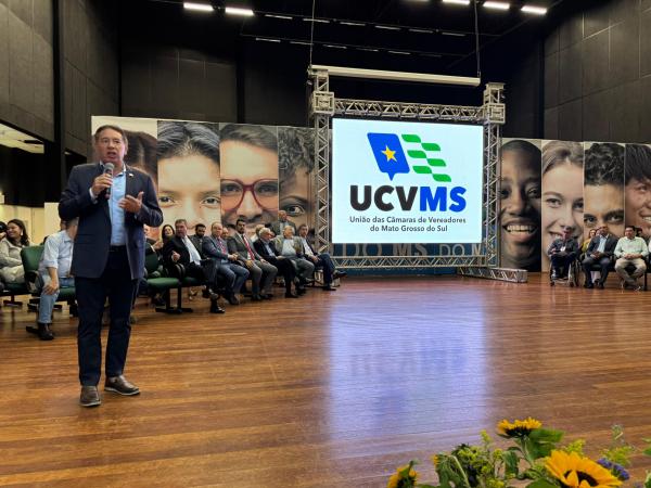 Gerson participa da posse da nova presidência da União das Câmaras