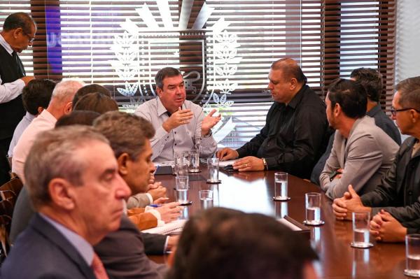 Jaraguari apresenta projeto e garante pavimentação em todas as ruas do município