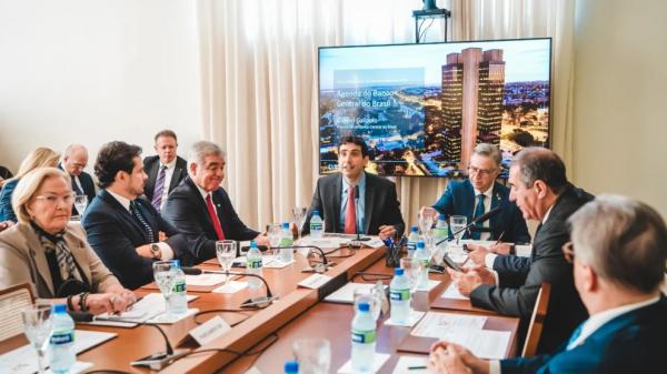 Como Galípolo se esquiva da discussão sobre gastos públicos