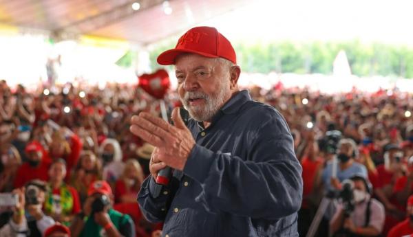 MST usa pauta da soberania para exigir reforma agrária de Lula