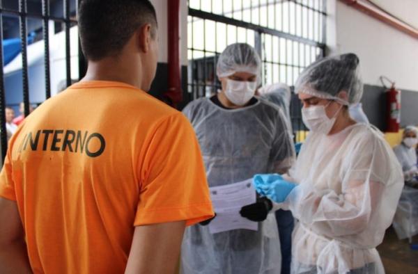Agepen viabiliza coleta de material genético de 300 internos em Corumbá