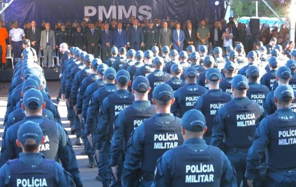 Governo de MS entrega à sociedade 427 novos policiais militares
