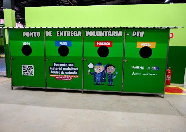 Primeira escola de conceito sustentável do MS recebe nova estação de coleta seletiva