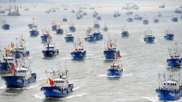 Navios chineses estão devastando os recursos do mar brasileiro