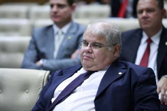 Câmara adia debate da reforma política em plenário para a próxima semana