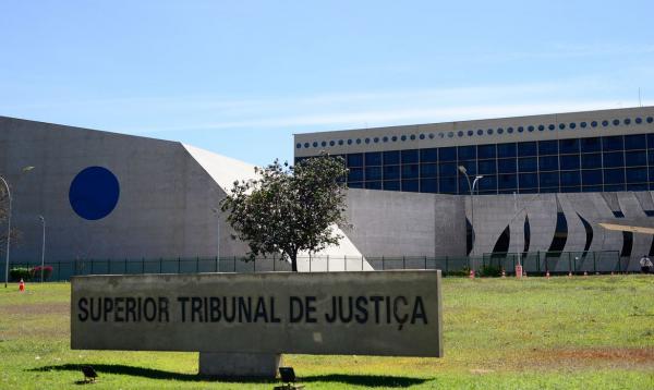 STJ impõe sigilo a notificação dos EUA para intimar Moraes