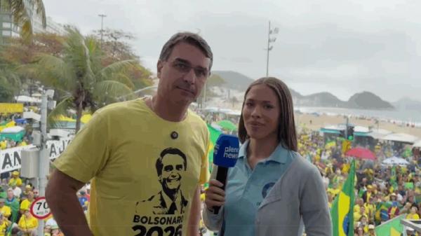 “Não existe julgamento, mas um linchamento”, afirma Flávio