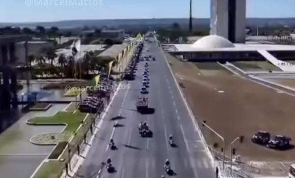 Desfile oficial em Brasília foi o de menor público dos últimos anos