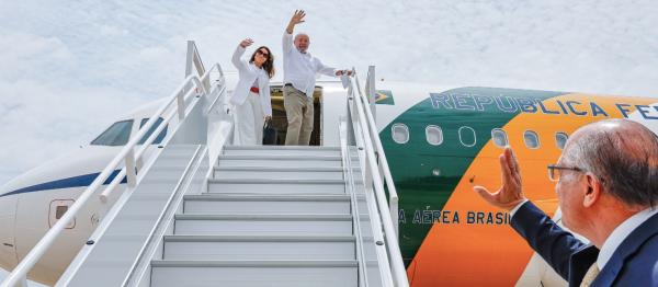 Governo Lula já torrou R$1,2 bilhão em viagens este ano