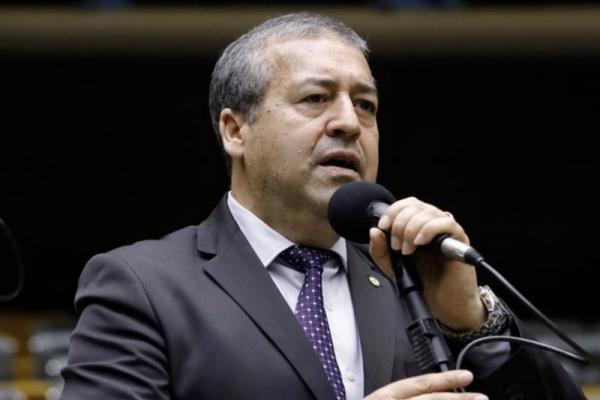 PEC prevê eleição de ministro e mandato de 16 anos no STF