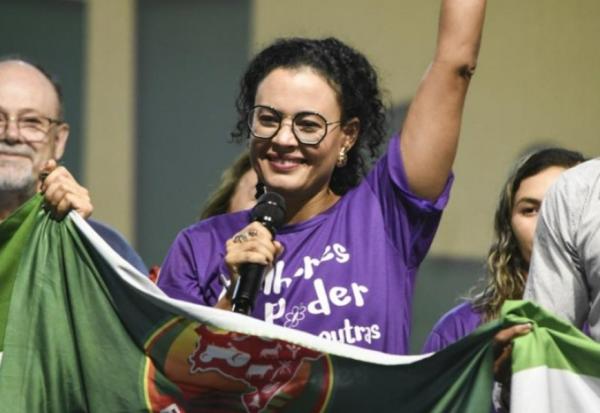 Governo Lula banca viagens de chefe da rica Contag
