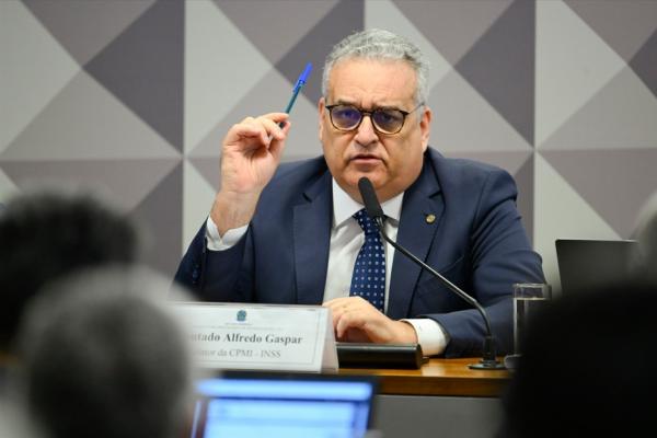 INSS: Relator apresenta 160 pedidos em 4 dias