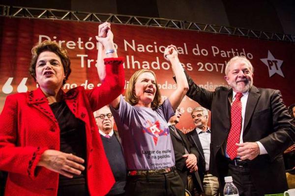 PGR denuncia Lula, Dilma e ex-ministros por organização criminosa