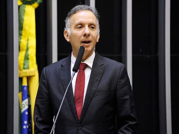 Líder da maioria será relator de projeto para reduzir benefícios tributários