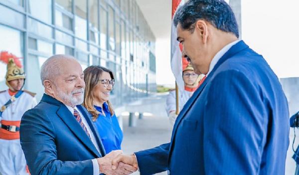 Verborragia de Lula força Planalto a pegar leve em defesa do ditador