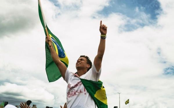 Nikolas a Moraes: “O Brasil não tem medo de você”