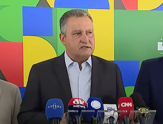 Petistas já brigam para chefiar Casa Civil em 2027