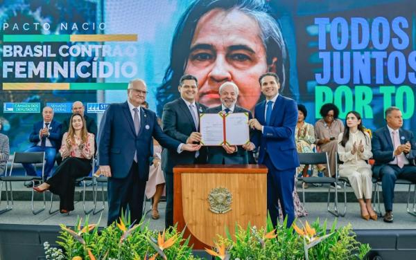 Governo Lula ignora ministra da Mulher em ato contra feminicídio