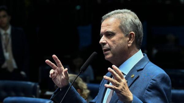 ‘Não há pressa para nome de vice do Flávio, diz Rogério Marinho