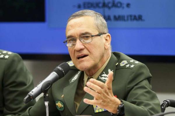 Comandante do Exército descarta punir general que sugeriu intervenção
