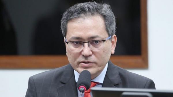 Servidores criticam secretário pela falta de defesa institucional da Receita