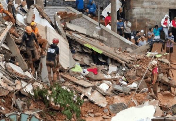 Chega a 53 o número de mortos pela chuva na Zona da Mata mineira