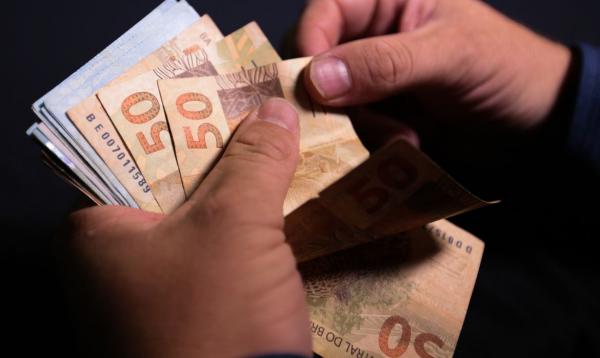 Dívida externa brasileira bate recorde e chega perto dos US$ 400 bi