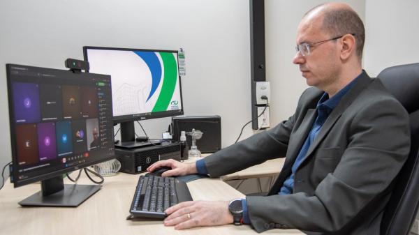 TCE-MS capacita empresas de TI sobre o sistema e-Sfinge para prestação de contas
