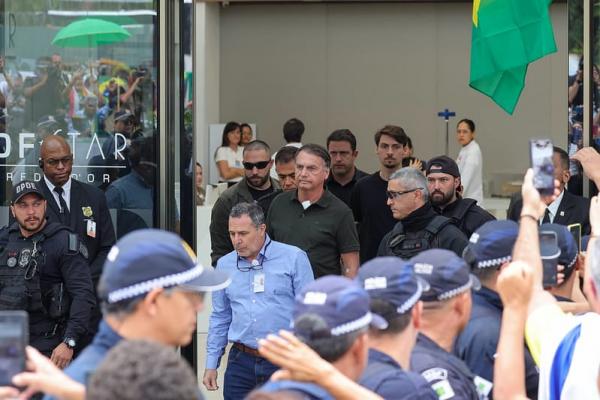 PGR é favorável a prisão domiciliar humanitária para Bolsonaro