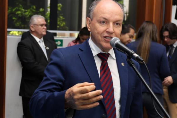 Mochi solicita cessão de espaço esportivo da Agesul para projeto social em Costa Rica
