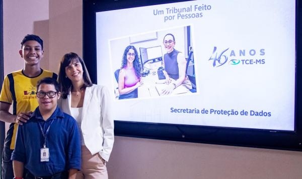 TCE-MS comemora 46 anos com material que valoriza servidores