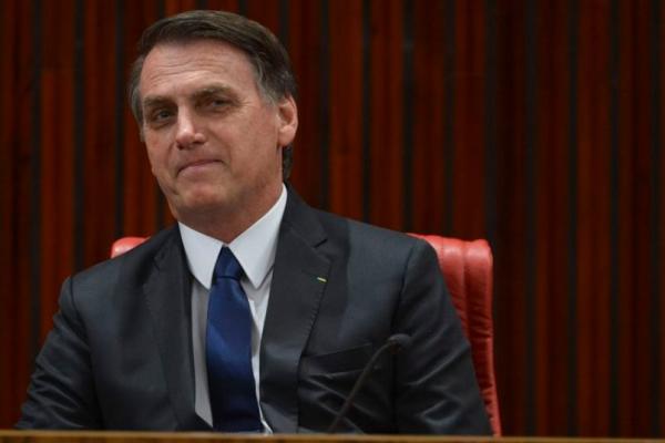 Datafolha: maioria defende Bolsonaro em prisão domiciliar