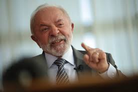 Lula é reprovado por 52% dos brasileiros