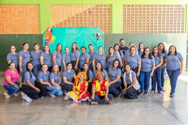 Escola Crescêncio de Abreu celebrou o Dia Nacional do Livro Infantil