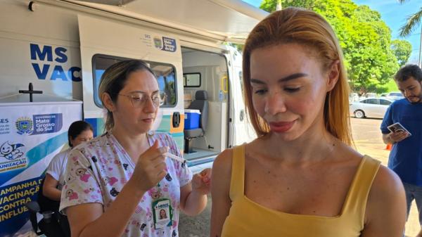 Mais de mil servidores do HRMS são vacinados contra influenza