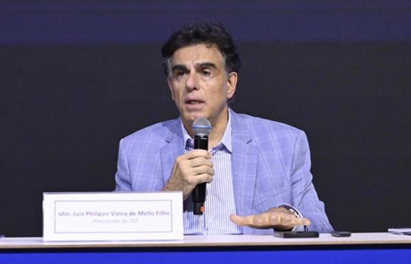 Presidente do TST divide juízes entre ‘azuis’ e os ‘vermelhos’ onde se inclui