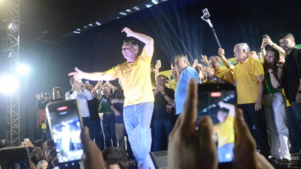 Flávio se descola de Lula no Polymarket 10 dias após proibição