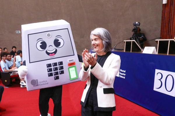 Agência da Pilili tem contrato com TSE de R$ 6 milhões anuais