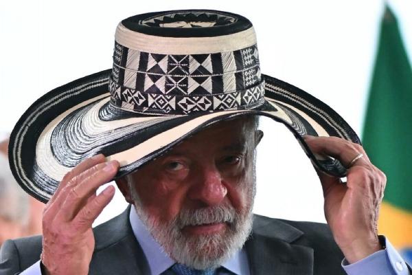 Lula ignora ataque aos brasileiros em Portugal