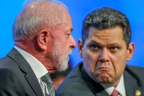 Insistência de Lula em indicar Jorge Messias ao STF irrita Alcolumbre