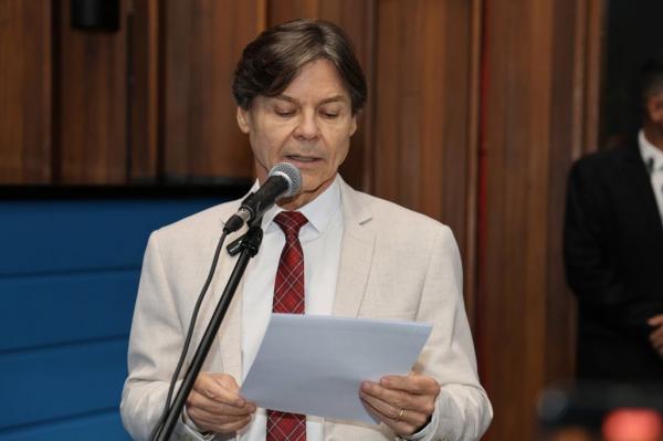 Paulo Duarte pede esclarecimentos sobre déficit da CASSEMS e contribuição de cônjuges