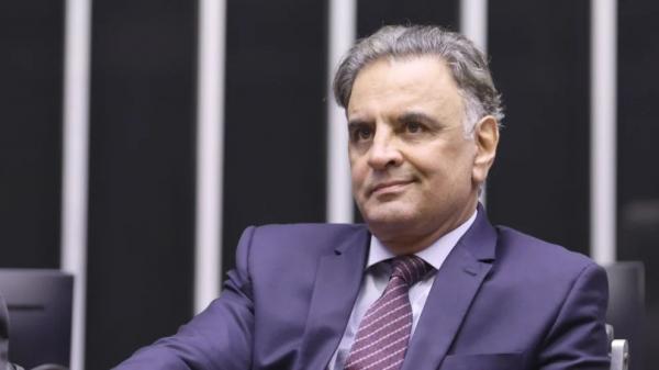 “Só assumirei uma candidatura no momento em que ela for viável”, diz Aécio Neves