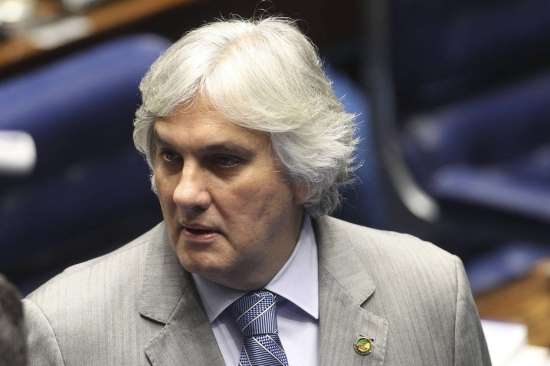 Cassado pelo Senado, Delcídio diz que foi ‘boi de piranha’